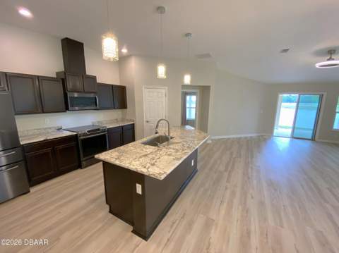 437 Grande Sunningdale Loop, Daytona Beach FL - photo 9 of 36