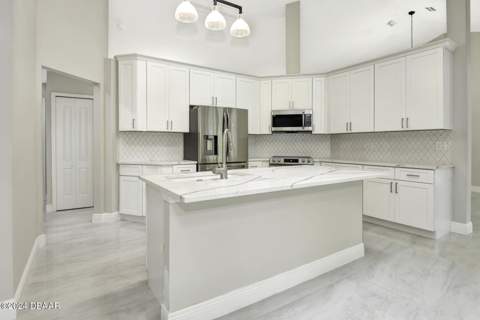 5 Lake Isle Way, Ormond Beach FL - photo 13 of 45