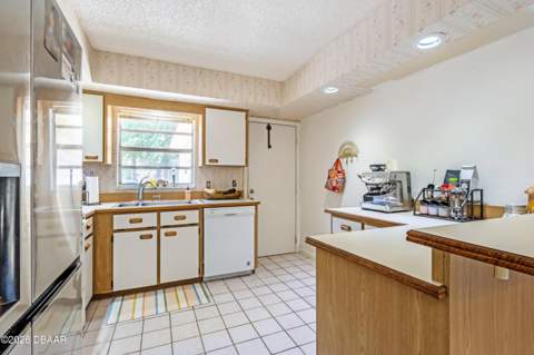 189 Grove Street, Ormond Beach FL - photo 10 of 30