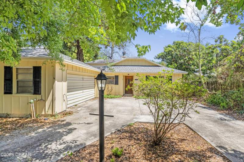 3 bedroom Single Family Residence at 189 Grove Street, Village of Melrose, Ormond Beach — photo 2