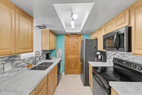 18 Concord Drive, Ormond Beach FL - photo 14 of 47