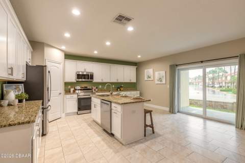 119 Oceans Circle, Daytona Beach Shores FL - photo 13 of 43