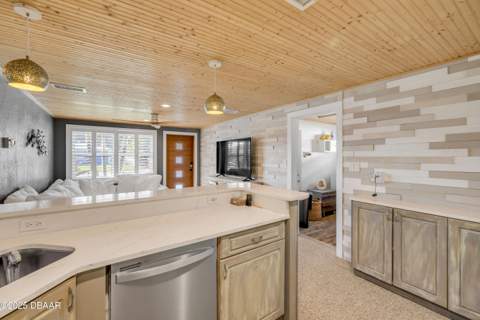 308 Normandy Avenue, New Smyrna Beach FL - photo 22 of 57
