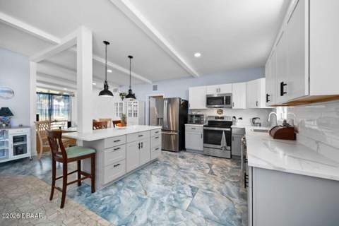 236 Royal Dunes Circle, Ormond Beach FL - photo 11 of 31