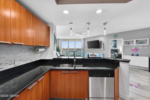 241 Riverside Drive #0806, Holly Hill FL - photo 9 of 41