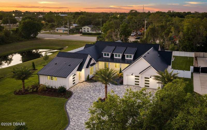4 bedroom Single Family Residence at 825 Pheasant Run Court, Pheasant Run, Port Orange — photo 3