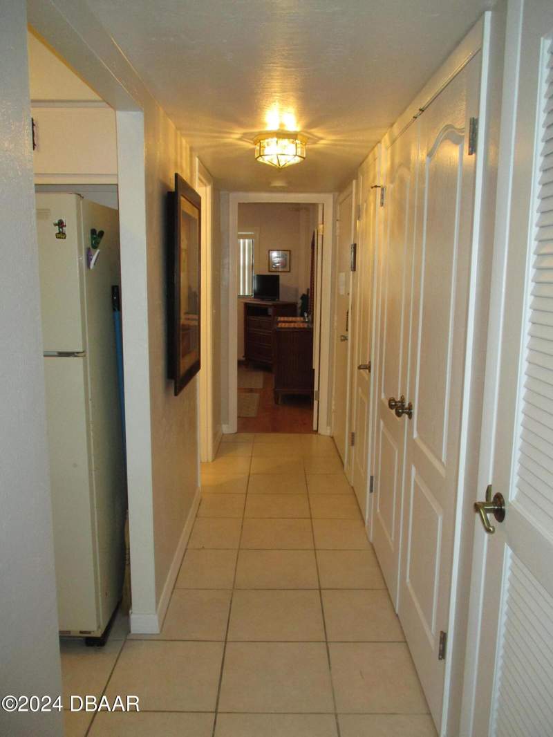 1 bedroom Condominium at 1429 N Atlantic Avenue #236, Vantage Pointe Pool & Racquet Club, Daytona Beach — photo 4