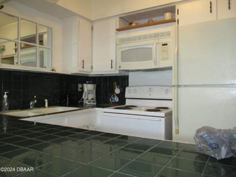 1429 N Atlantic Avenue #236, Daytona Beach FL - photo 10 of 23