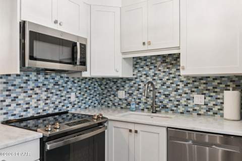 513 N Atlantic Avenue #33, New Smyrna Beach FL - photo 18 of 40