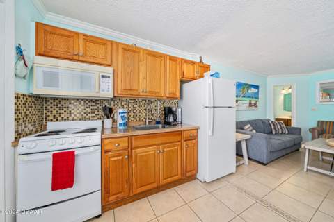 935 S Atlantic Avenue #102, Daytona Beach FL - photo 6 of 24