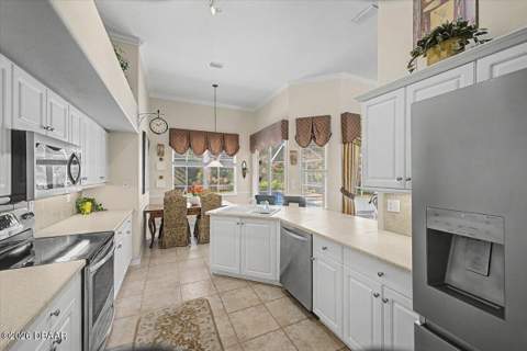 11 Crescent Lake Way, Ormond Beach FL - photo 14 of 63