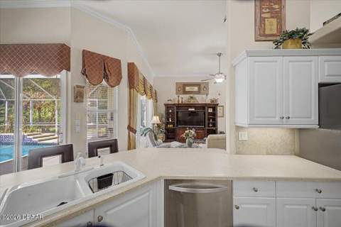 11 Crescent Lake Way, Ormond Beach FL - photo 10 of 63