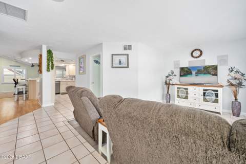 4708 Dixie Drive, Ponce Inlet FL - photo 9 of 66
