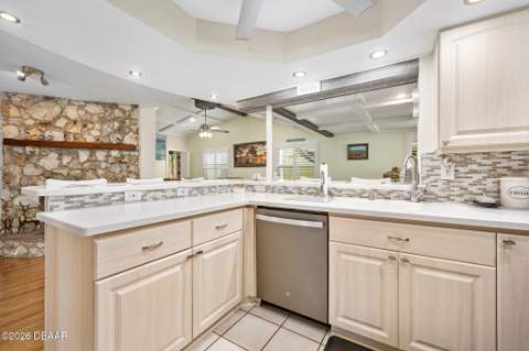 4708 Dixie Drive, Ponce Inlet FL - photo 14 of 66