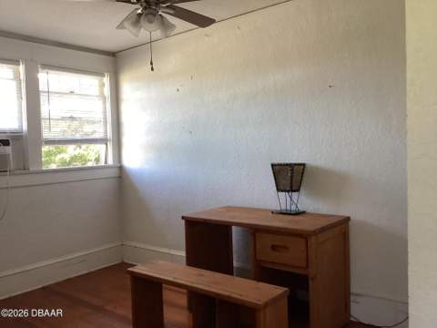 268 Hartford Avenue, Daytona Beach FL - photo 11 of 36