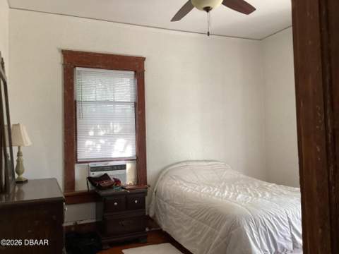 268 Hartford Avenue, Daytona Beach FL - photo 13 of 36