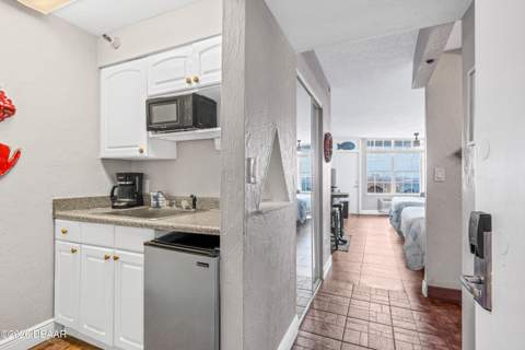313 S Atlantic Avenue #531, Daytona Beach FL - photo 7 of 39