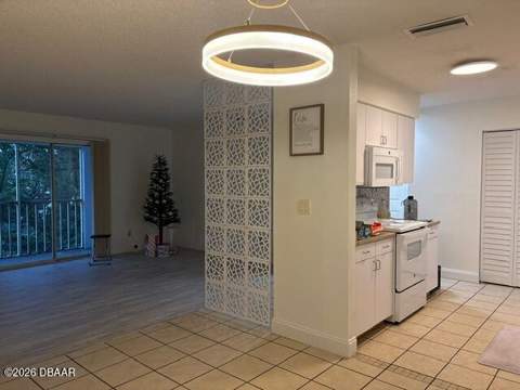 101 Bent Tree Drive #75, Daytona Beach FL - photo 9 of 38
