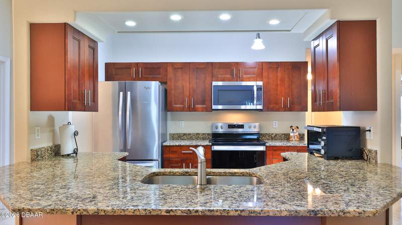 4 bedroom Single Family Residence at 6171 Sabal Point Circle, Sabal Creek, Port Orange — photo 4