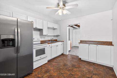 47 Carol Road, Ormond Beach FL - photo 11 of 55