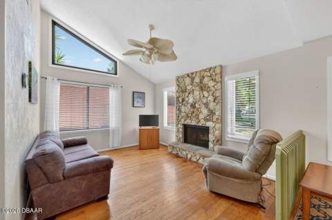 302 Gatewood Court, Ormond Beach FL - photo 6 of 48
