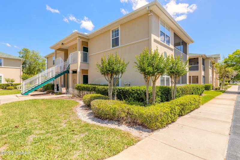 3 bedroom Condominium at 830 Airport Road #209, Whispering Woods Condo, Port Orange — photo 2