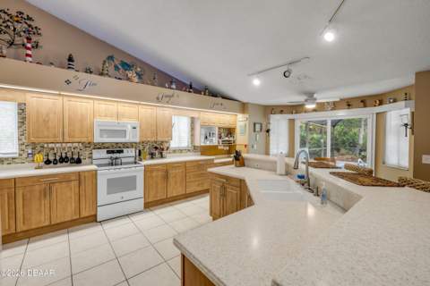 107 Muirfield Drive, Daytona Beach FL - photo 11 of 36