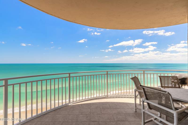 3 bedroom Condominium at 2403 S Atlantic Avenue #1205, St Maarten, Daytona Beach Shores — photo 2