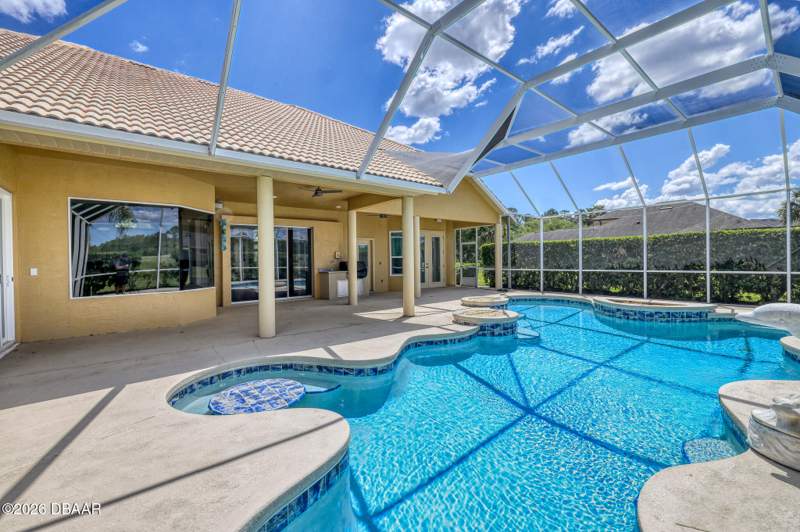 4 bedroom Single Family Residence at 17 Promenade At Lionspaw, Lionspaw, Daytona Beach — photo 2