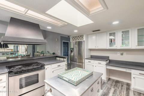 648 Pelican Bay Drive, Daytona Beach FL - photo 12 of 52