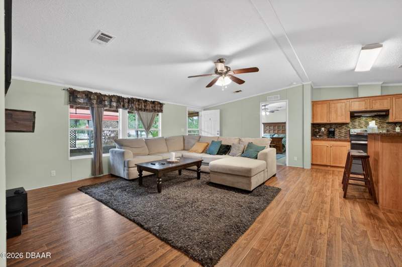 3 bedroom Manufactured Home at 163 West Street, Mobile Village, Oak Hill — photo 4