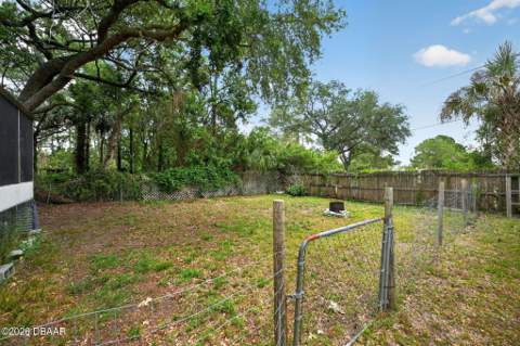 163 West Street, Oak Hill FL - photo 6 of 29