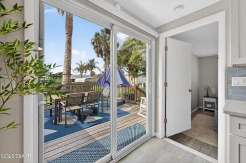 348 Morningside Avenue, Daytona Beach FL - photo 15 of 58