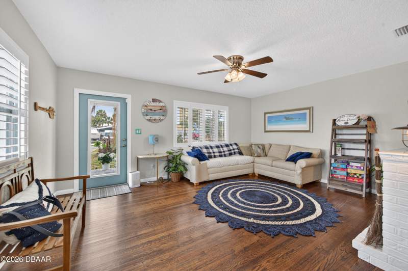 3 bedroom Single Family Residence at 348 Morningside Avenue, Ortona, Daytona Beach — photo 4