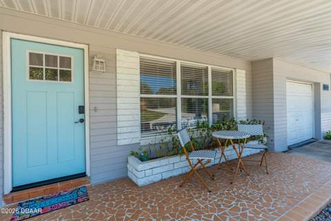 2908 S Peninsula Drive, Daytona Beach FL - photo 7 of 35