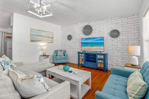2908 S Peninsula Drive, Daytona Beach FL - photo 9 of 35