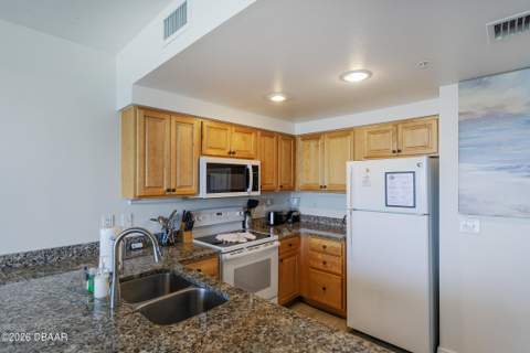 300 N Atlantic Avenue #1705, Daytona Beach FL - photo 22 of 36