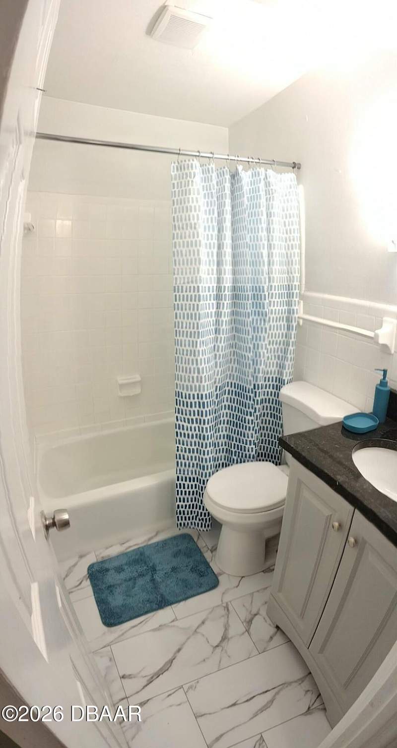 2 bedroom Townhouse at 1610 S Palmetto Avenue #18, South Daytona, South Daytona — photo 2