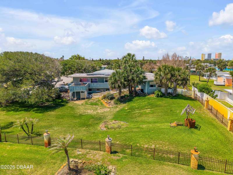 3 bedroom Single Family Residence at 401 Driftwood Avenue, Whanorsham, Daytona Beach — photo 4