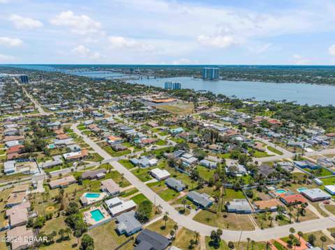 401 Driftwood Avenue, Daytona Beach FL - photo 24 of 43