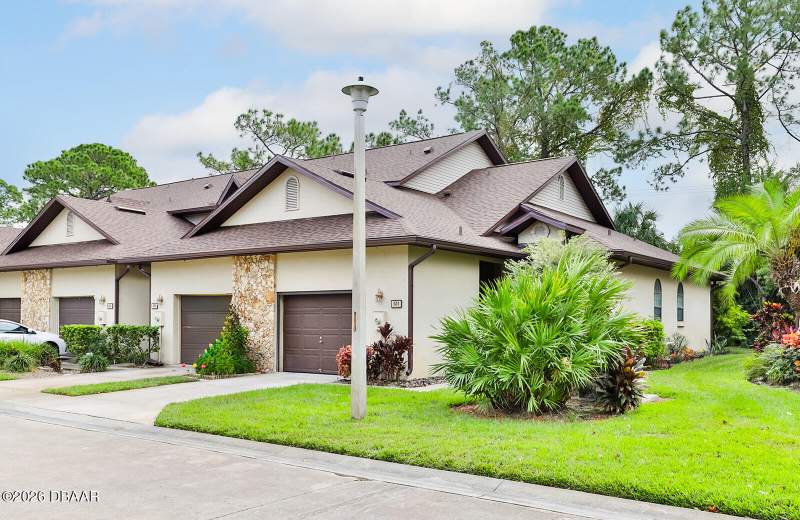 2 bedroom Single Family Residence at 121 Dovecote Lane, Sunny Pines, Daytona Beach — photo 2