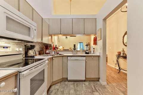 121 Dovecote Lane, Daytona Beach FL - photo 17 of 42