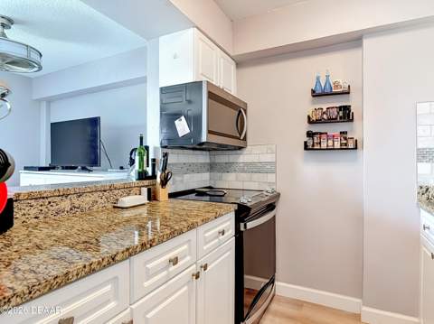 145 N Halifax Avenue #702, Daytona Beach FL - photo 16 of 36