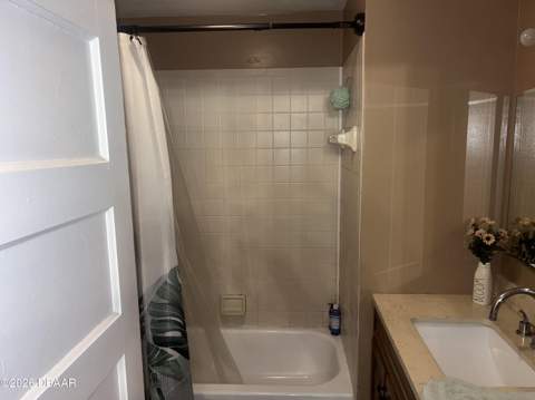 455 Brentwood Drive, Daytona Beach FL - photo 14 of 23
