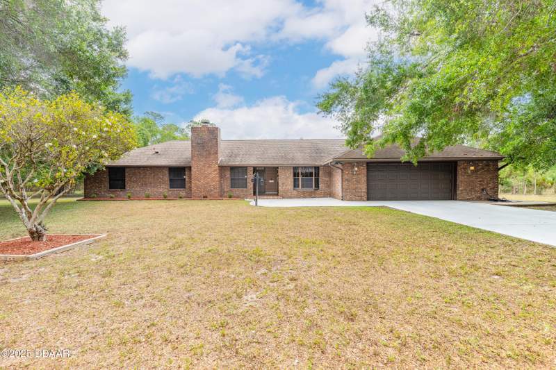 3 bedroom Single Family Residence at 1680 Old Tomoka Road #W, Not In Subdivision, Ormond Beach — photo 2