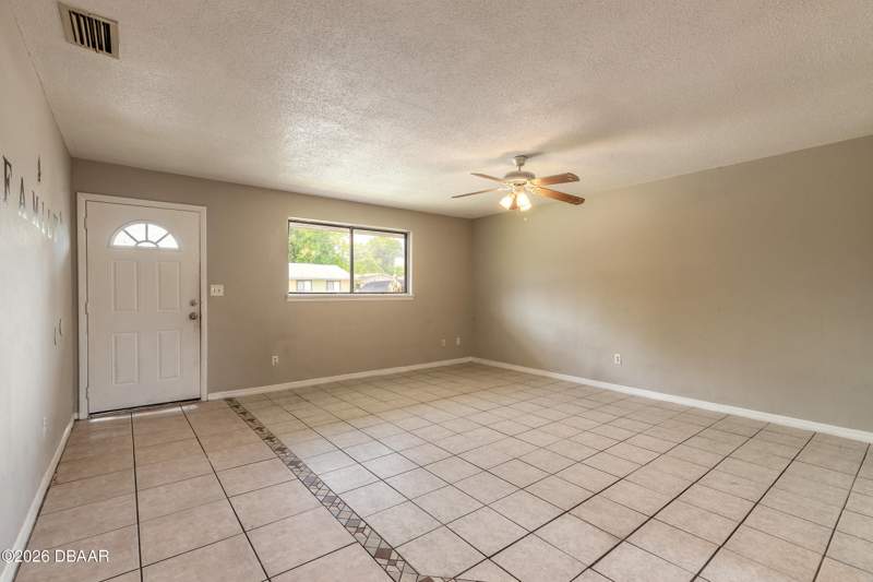 3 bedroom Single Family Residence at 632 Lpga Boulevard #B, Fleming Fitch, Holly Hill — photo 3
