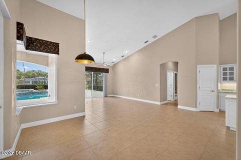 6099 Sabal Hammock Circle, Port Orange FL - photo 12 of 46