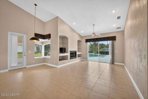 6099 Sabal Hammock Circle, Port Orange FL - photo 10 of 46