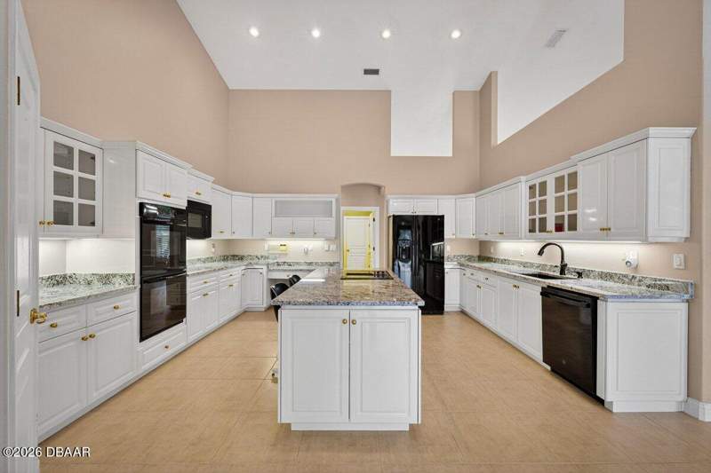 4 bedroom Single Family Residence at 6099 Sabal Hammock Circle, Sabal Creek, Port Orange — photo 5
