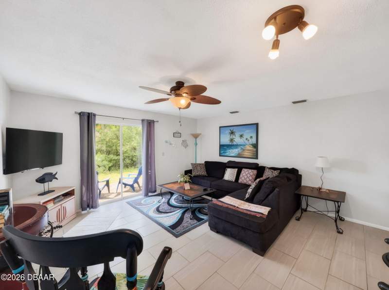 2 bedroom Condominium at 175 Yorktowne Drive #11, Yorktowne Villas, Daytona Beach — photo 4